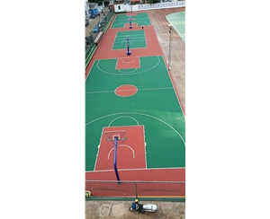 篮球场